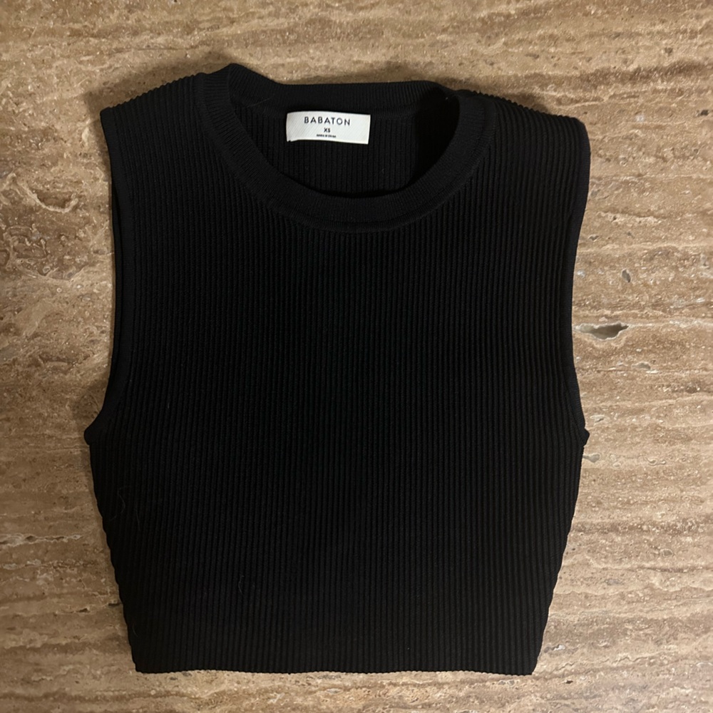 Babaton Black Sleeveless Crop Top
